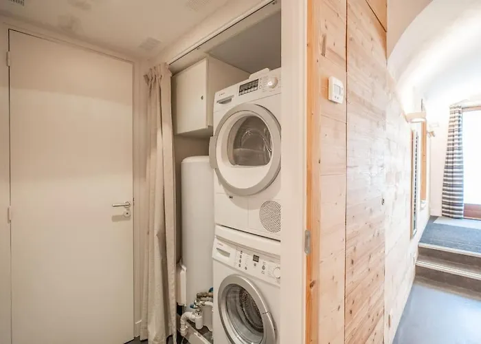 Aya, Appartement Moderne Dans Le Coeur Du Village