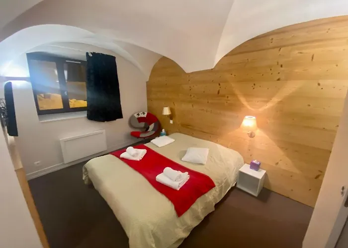 Aya, Appartement Moderne Dans Le Coeur Du Village