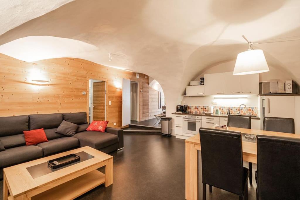 Appartement Aya, Moderne Dans Le Coeur Du Village Le Monêtier-les-Bains