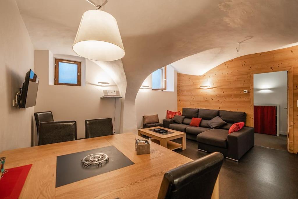 Appartement Aya, Moderne Dans Le Coeur Du Village *