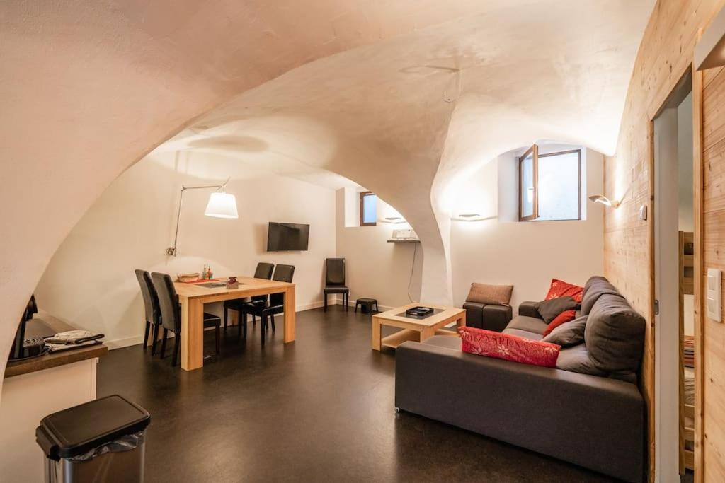 Aya, Moderne Dans Le Coeur Du Village Appartement Le Monêtier-les-Bains